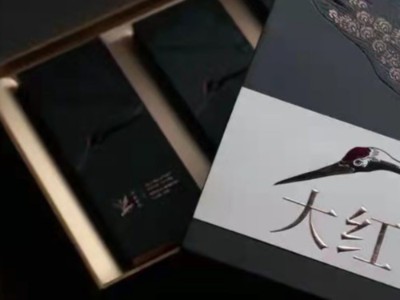 黑色系茶葉包裝盒，簡(jiǎn)約而不失高檔