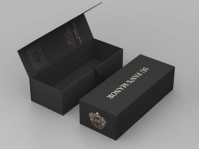 包裝盒定制廠家為您分析，為什么酒盒包裝覆膜后會出現(xiàn)顏色色差？