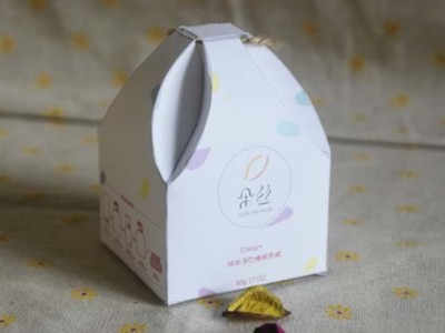 濟南包裝盒廠家設計的化妝品包裝盒，如何得到消費者認可？